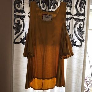 Gold cold shoulder high low tank